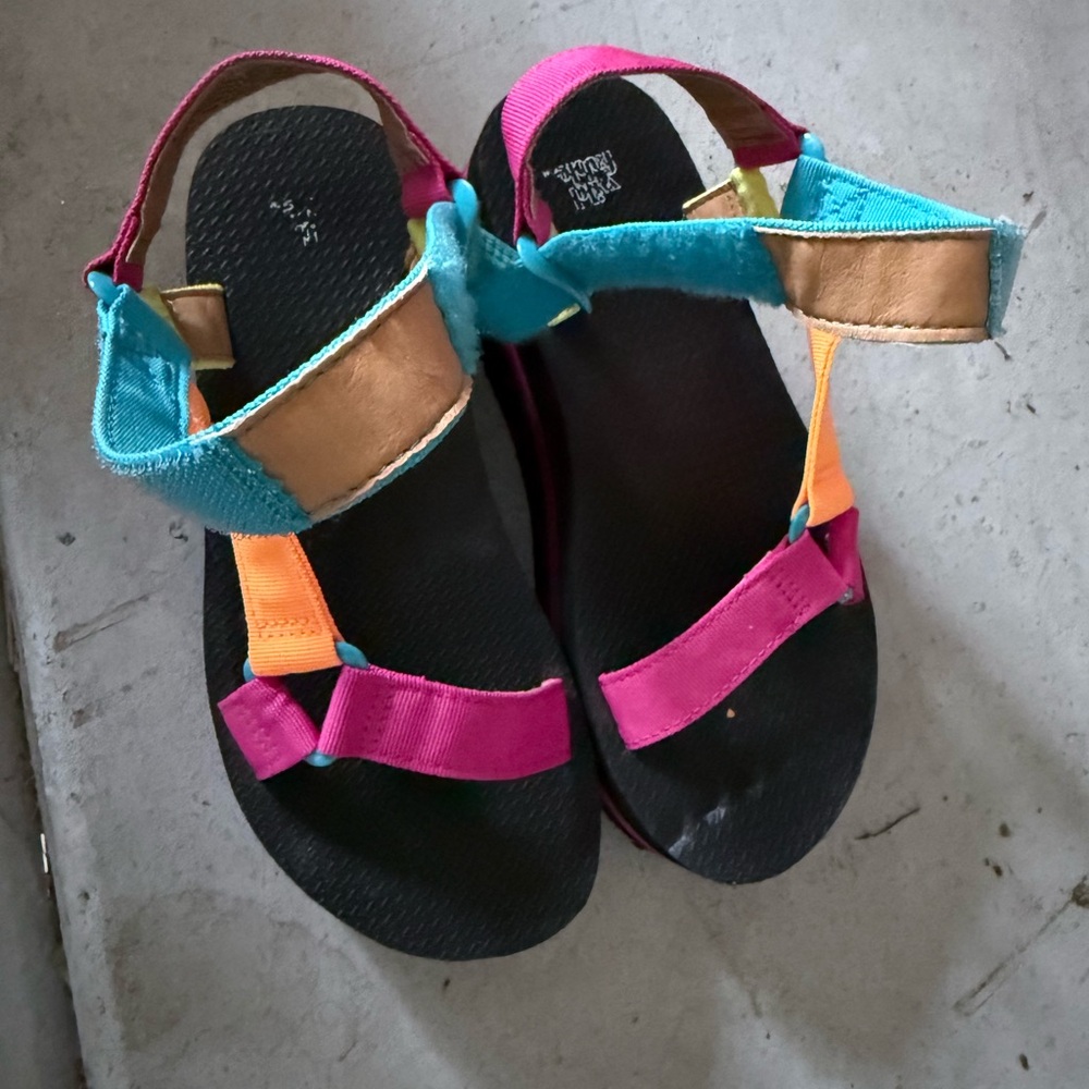 Wild Fable Multicolor Strap Sandals